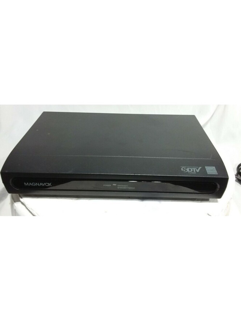 Magnavox TB100MW9 Digital TV Converter Box ATSC to Analog